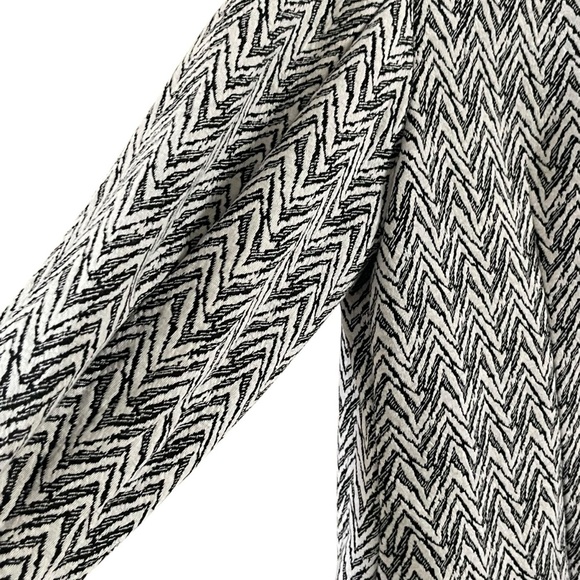 CATO Woman Black and White Chevron Blazer size 18/20W - Picture 9 of 12